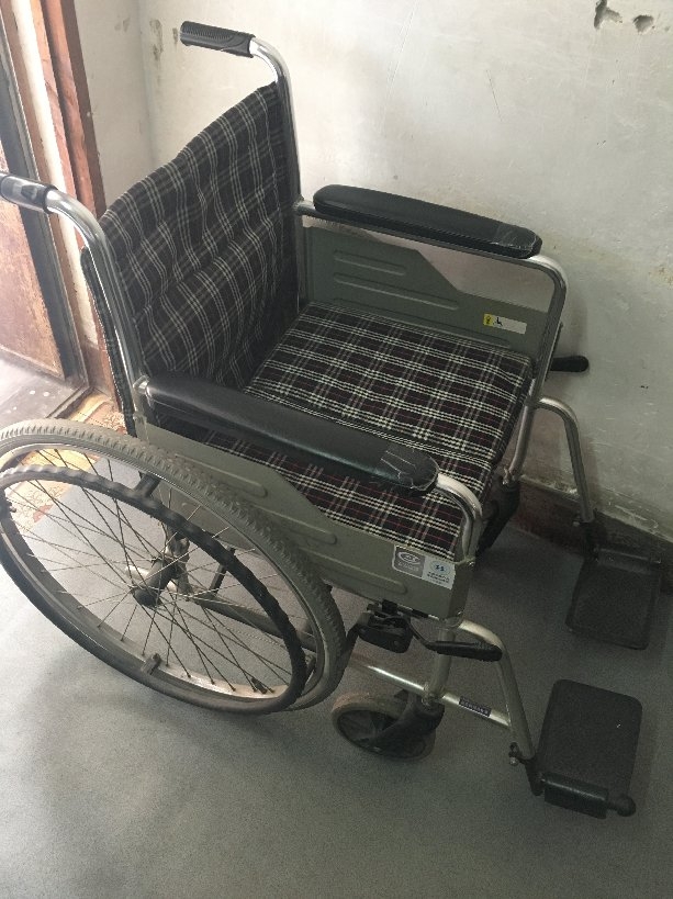 鱼跃牌 轮椅 细节2