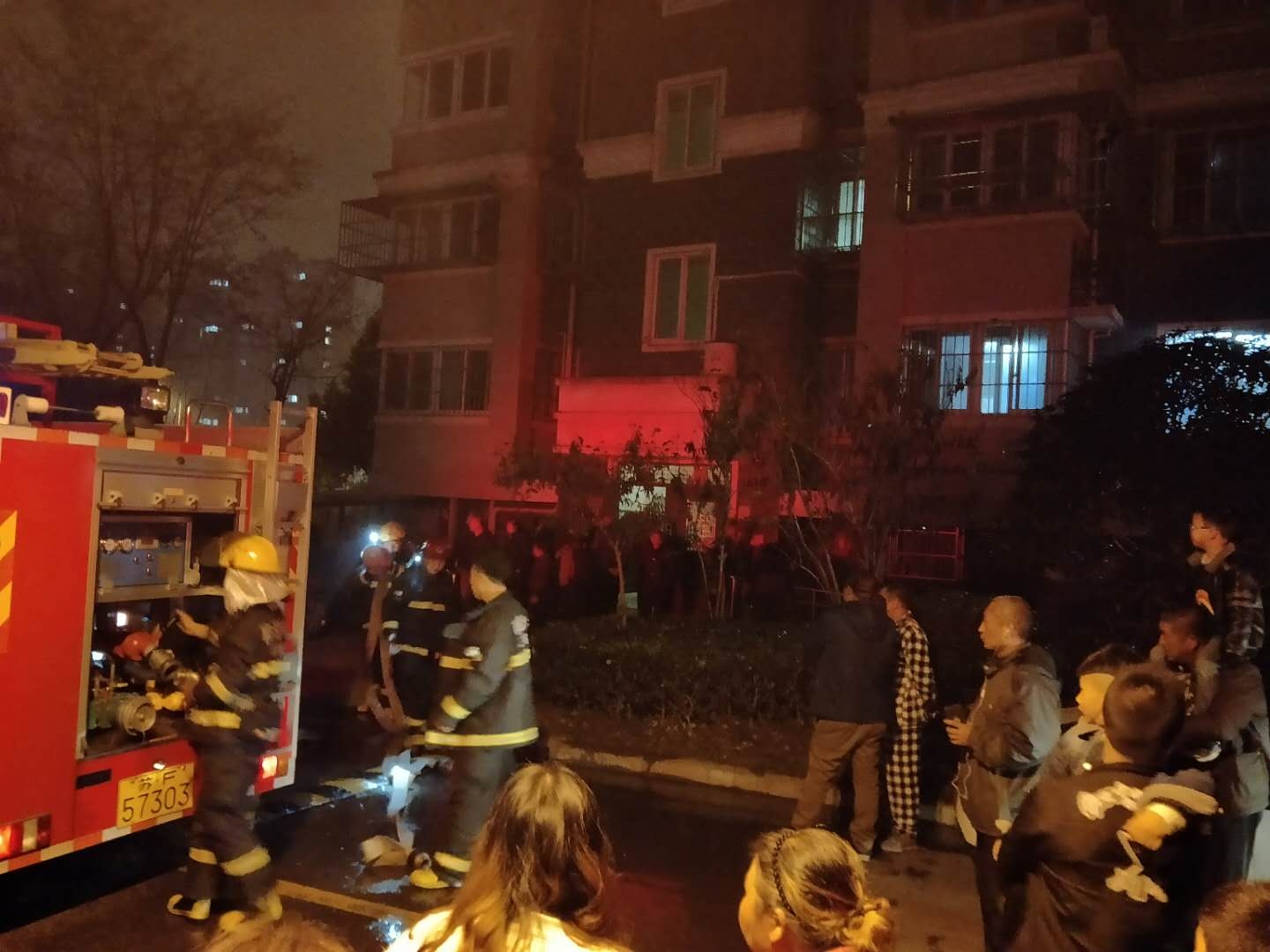 消防队现场扑救