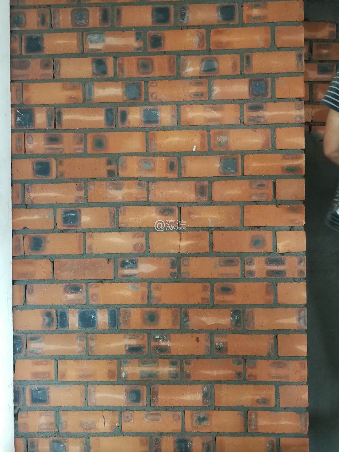 砌墙的手艺超赞