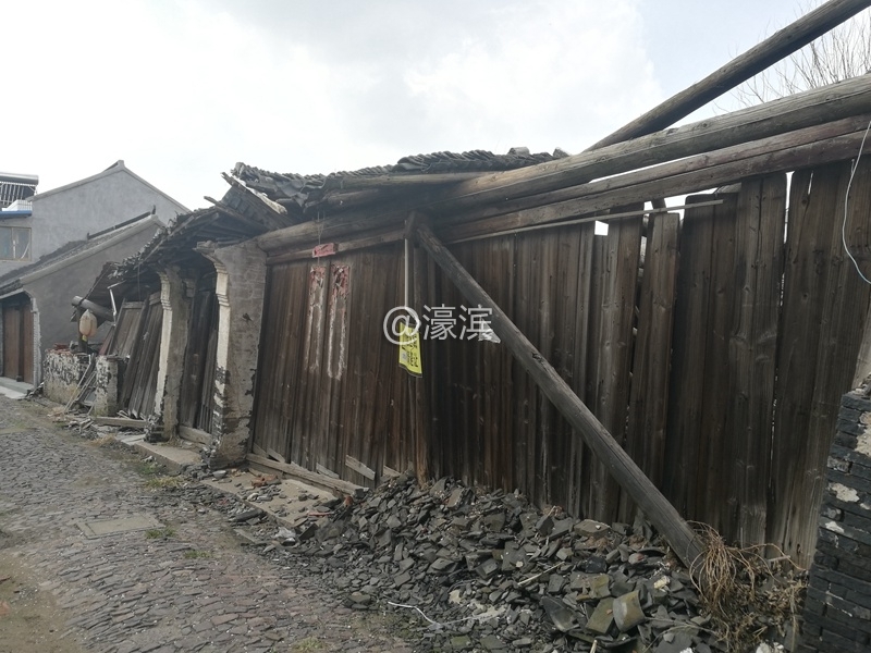 记录者的视角，古镇余西会不会沦为一堆废墟