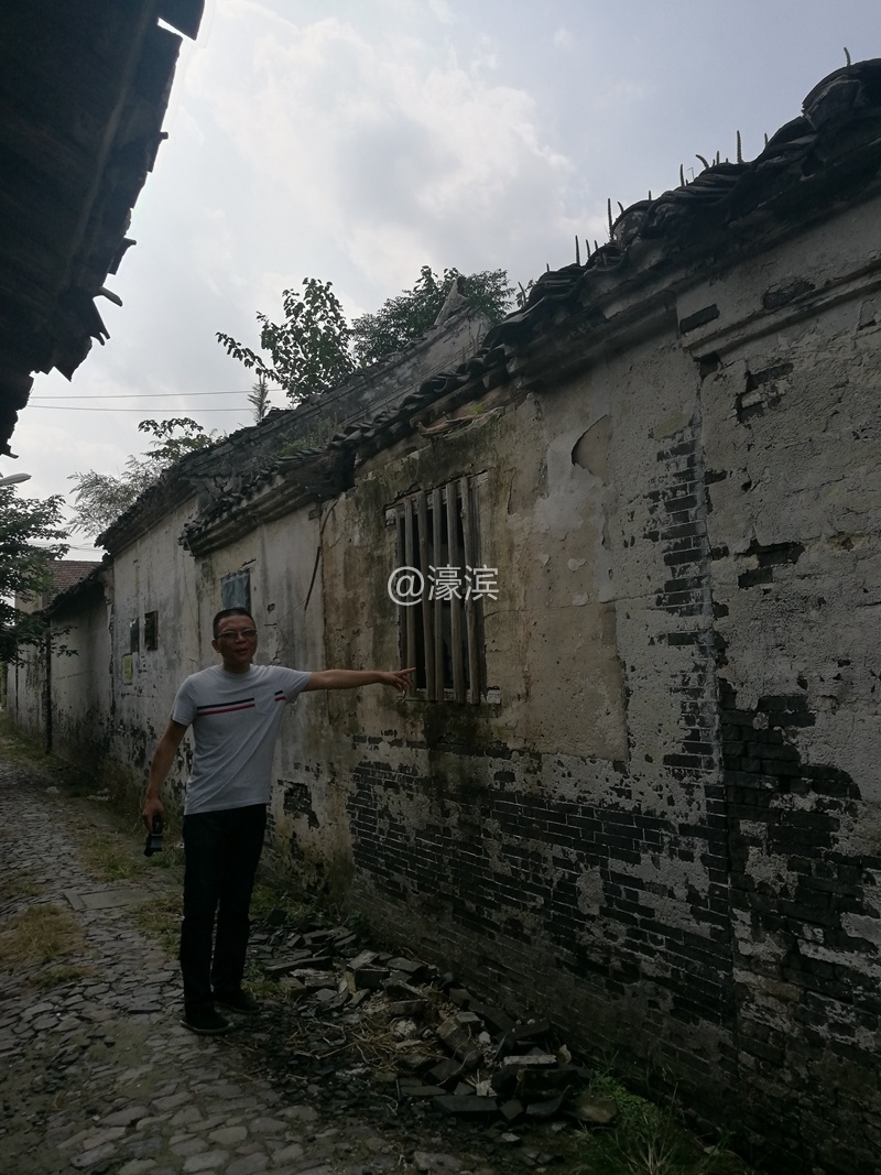 记录者的视角，古镇余西会不会沦为一堆废墟