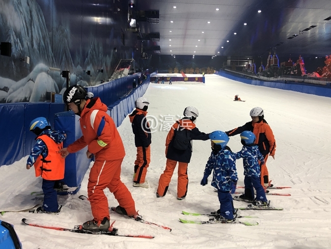 滑雪初级.jpg