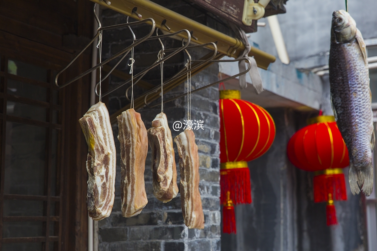 千年古城东大街 红灯高挂年味足 (2).jpg