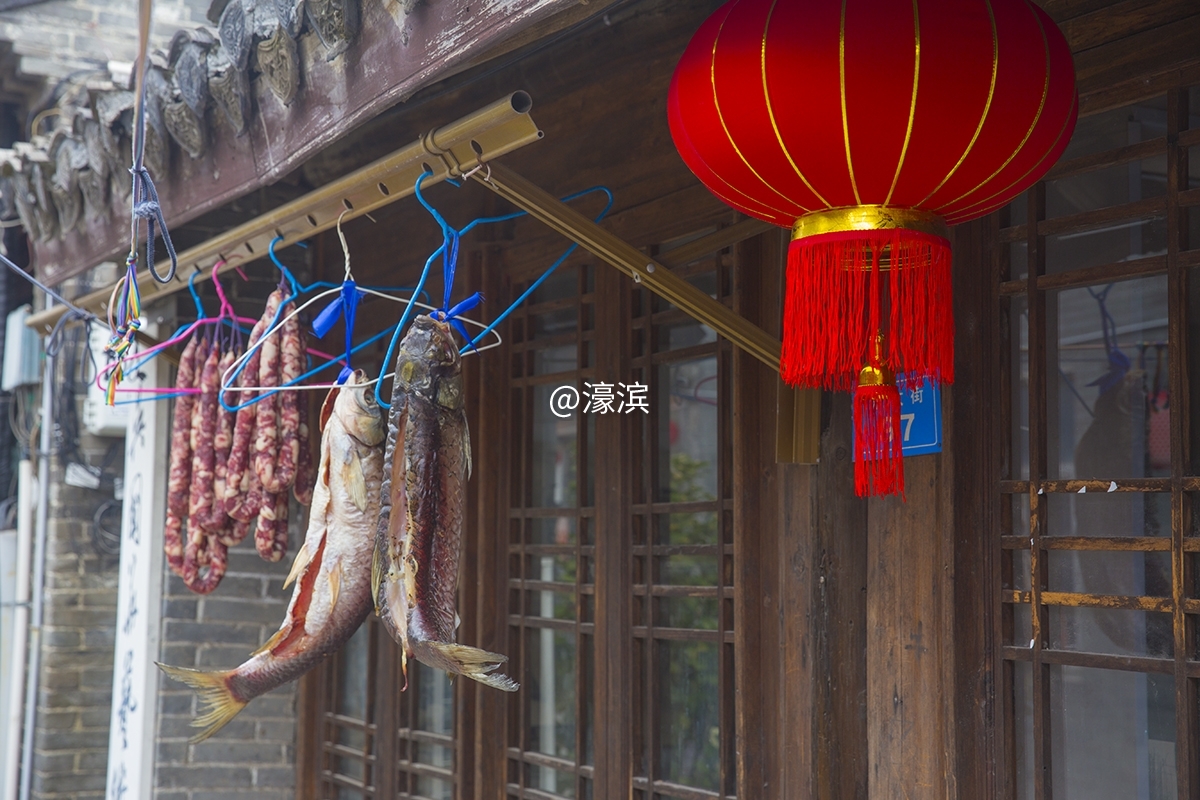 千年古城东大街 红灯高挂年味足 (7).jpg