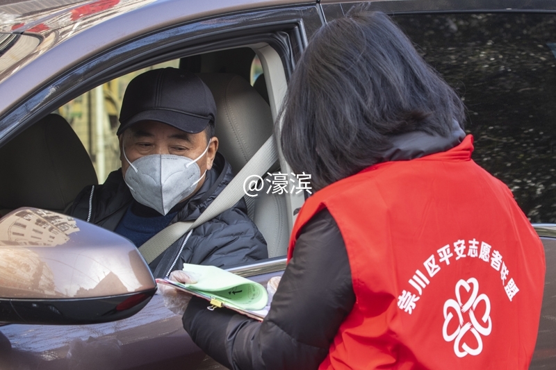 南通老小区严防死守阻新冠    (2).jpg