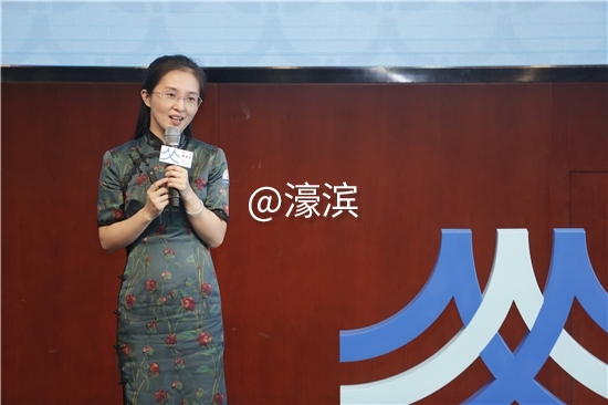 深圳市如意小学老师 胡红梅.jpg