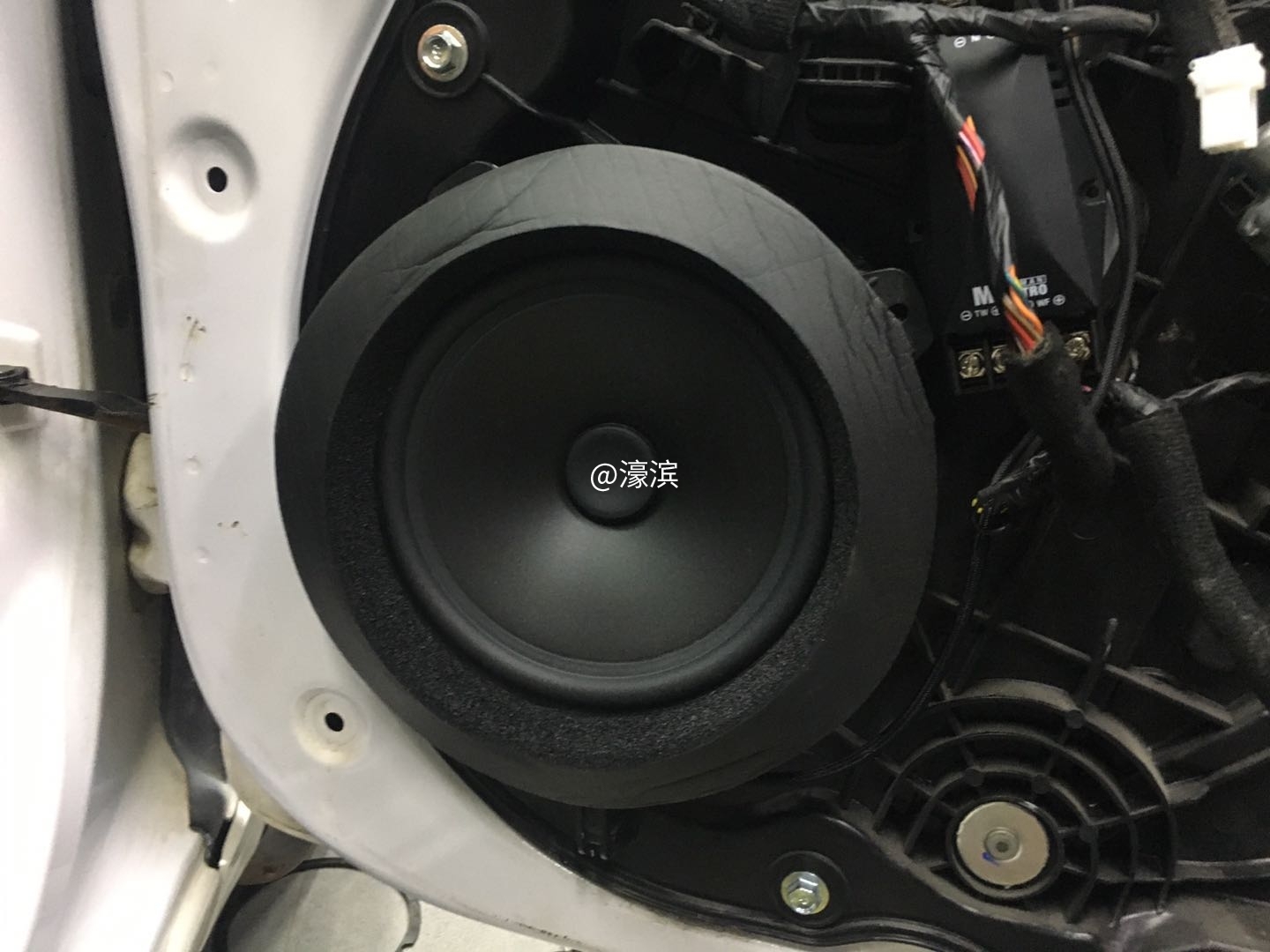 装好的曼斯特喇叭