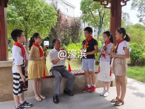 教授葫芦丝_conew1.jpg