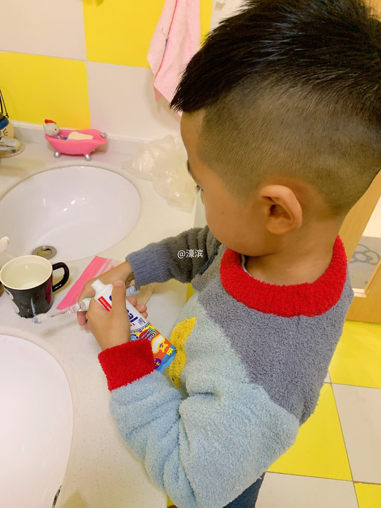 6.洗漱 (2).JPEG