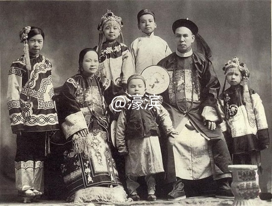 福建布政使周莲夫人、侧室及子女