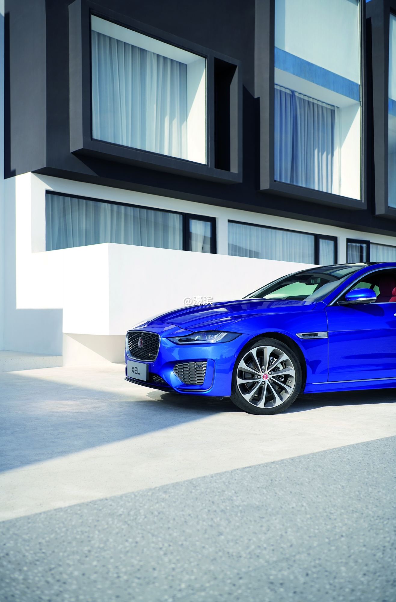 xel 车侧局部_9353.jpg