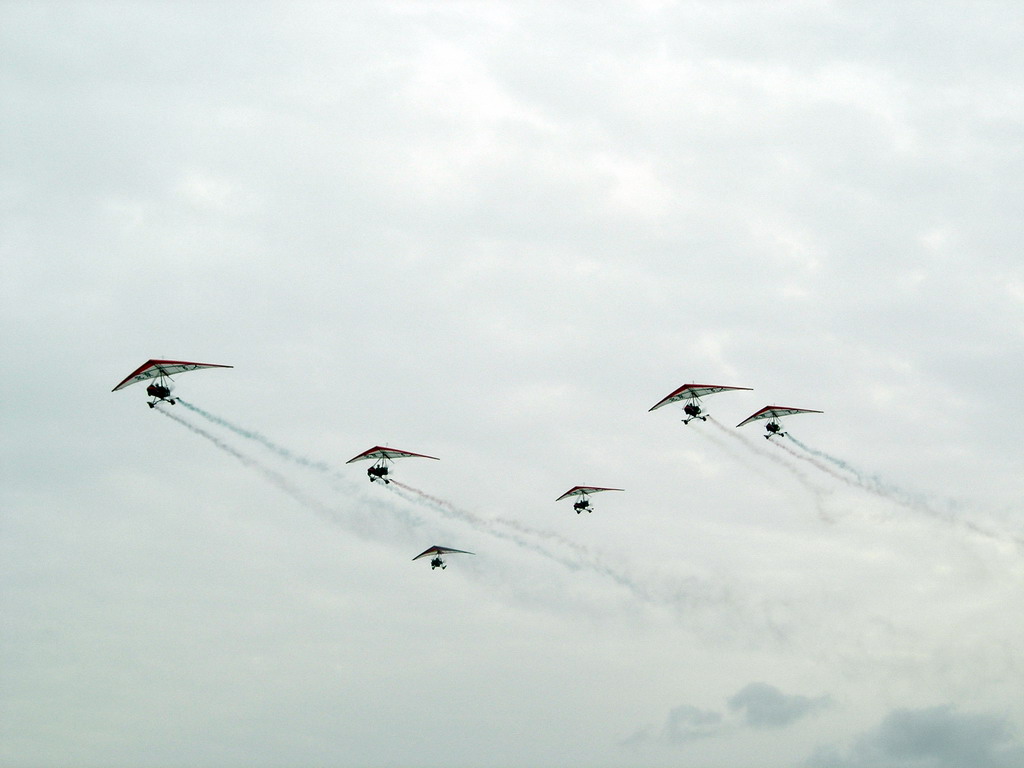 航运花絮，望能抛砖引玉！请专业的摄影爱好者来上传用大炮筒拍的PP