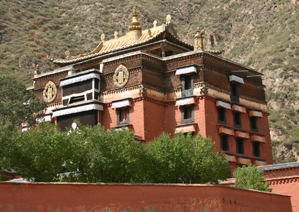 [献丑]拉卜楞寺的僧人和美女