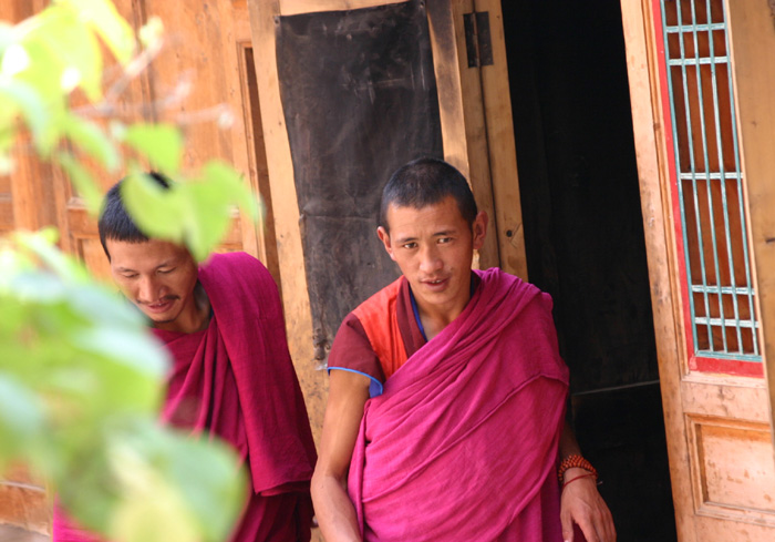 [献丑]拉卜楞寺的僧人和美女