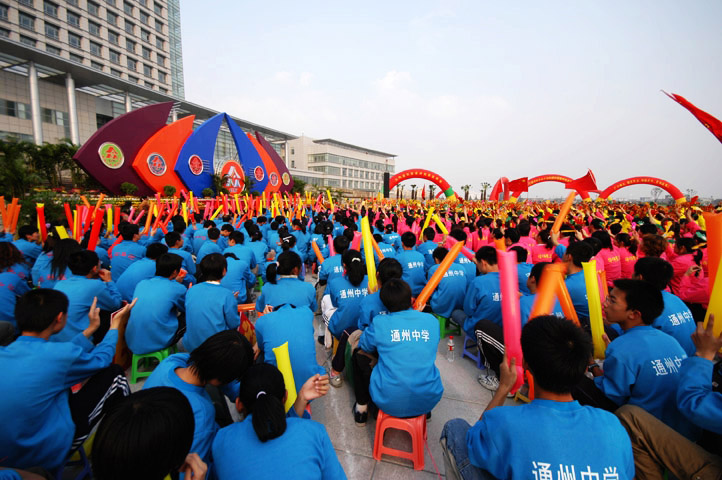 激情广场通州点演出走台花絮（明天下午演出）