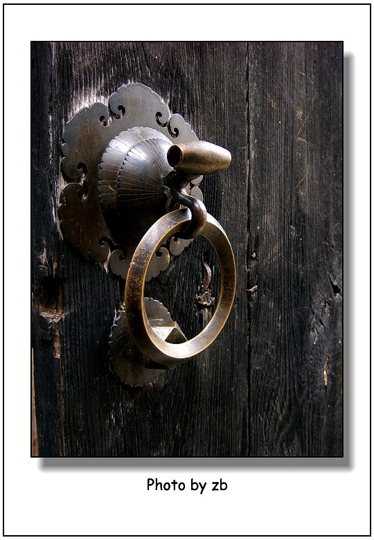 阿冰作品——《寂静卢村》