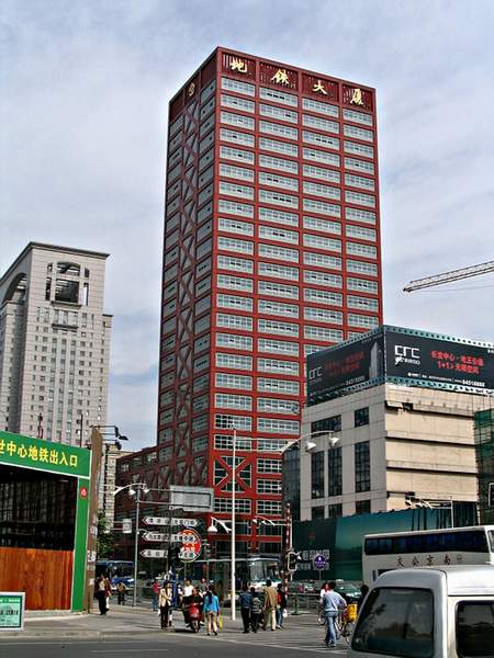 说完了南通的悲哀,再看看南京的商场