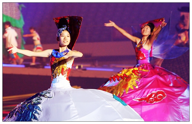 《花团锦簇16运》