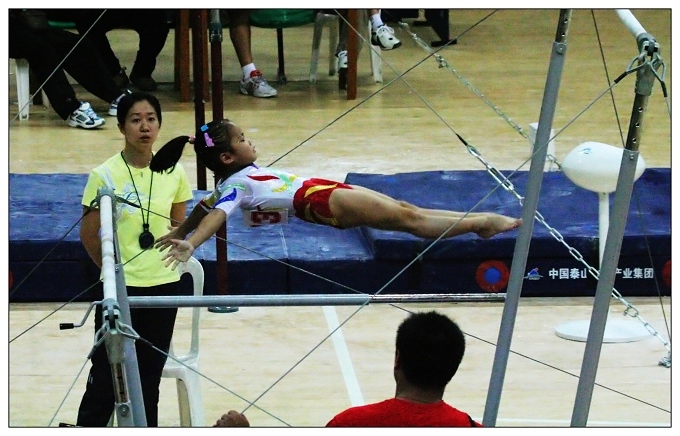 《16运体操馆所见》