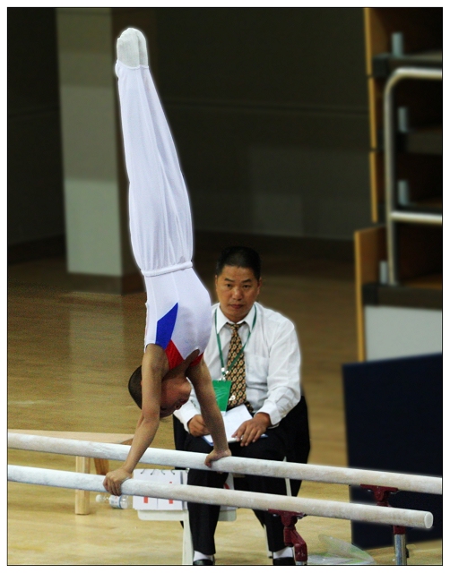 《16运体操馆所见》