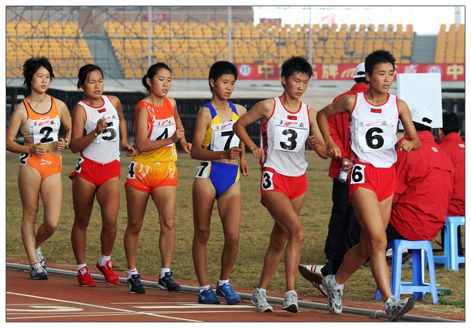 《16运田径馆所见--竞走》