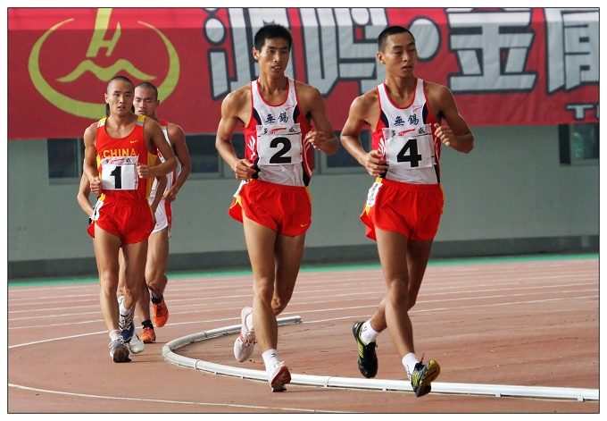 《16运田径馆所见--竞走》
