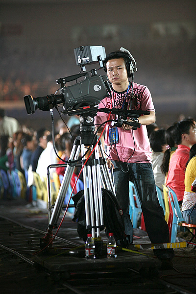 一些表演以外的画面