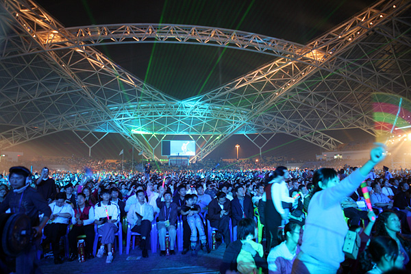 一些表演以外的画面