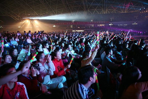 一些表演以外的画面