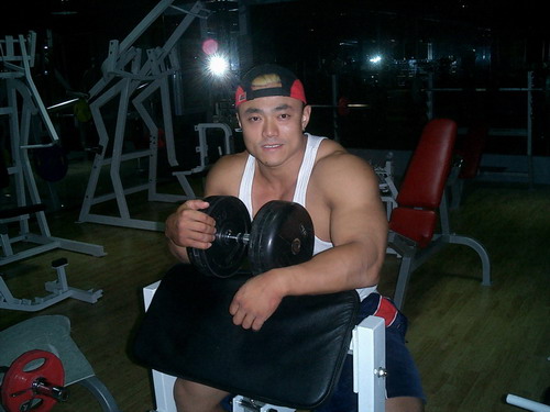 南通惊现一猛男