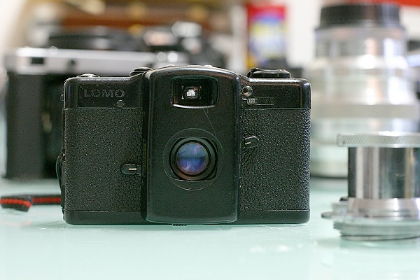 ~~~ 以毒服人,毒人不倦 ~~~