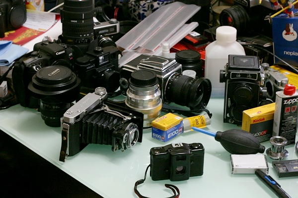 ~~~ 以毒服人,毒人不倦 ~~~