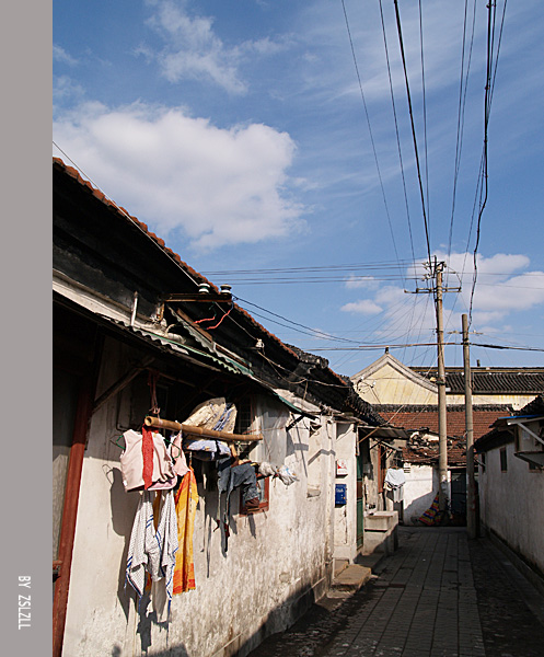 [原创]~~~早春~~~蓝天~~~~寺街~~~