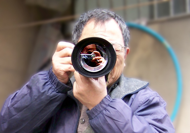 《老太太也想扫大街》