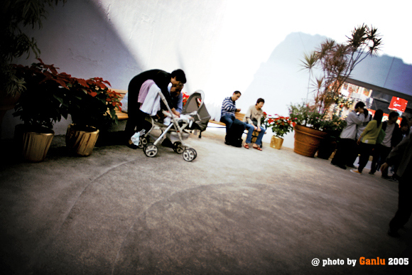 【05末港岛劳模扫街】