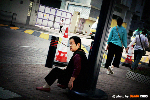 【05末港岛劳模扫街】