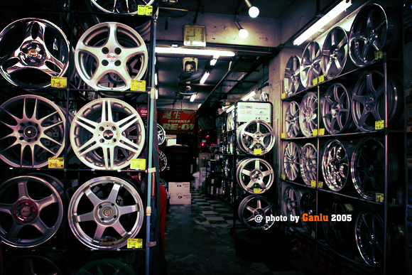 【05末港岛劳模扫街】