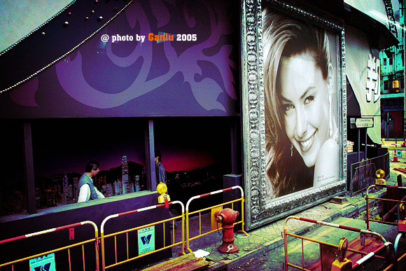 【05末港岛劳模扫街】