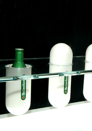 [分享]喜力铝金属酒瓶设计及时尚海报欣赏