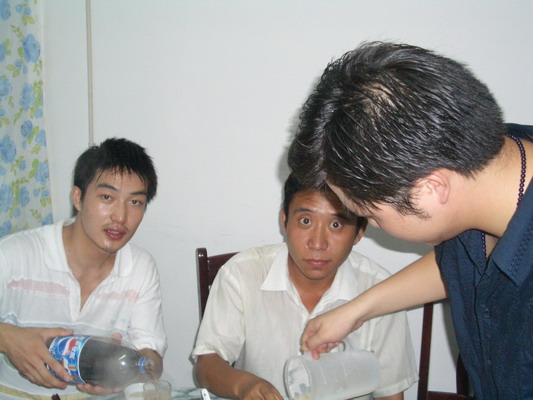 [注意]昨天的聚会很热闹，照片上传中。