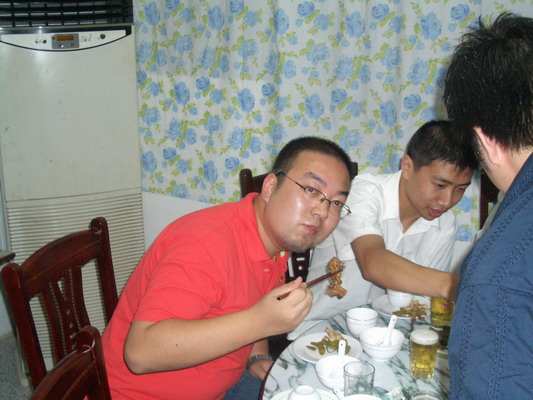 [注意]昨天的聚会很热闹，照片上传中。