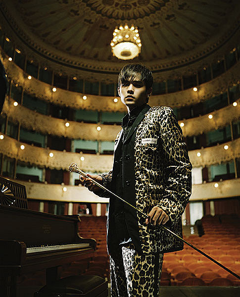 〖千里之外〗℃