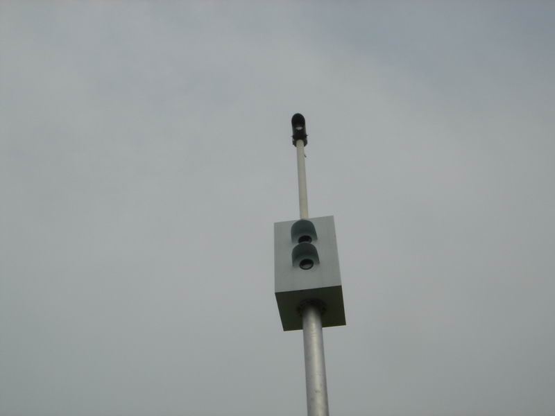 叫你查超速,傻了吧,看看也爽啊!~