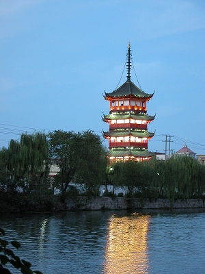 《张灯结彩迎新年！》