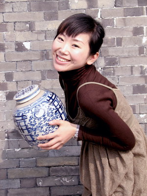 黑瞳视觉－－人像（冬天的阳光，照在墙上，照在脸上）尝试作品！