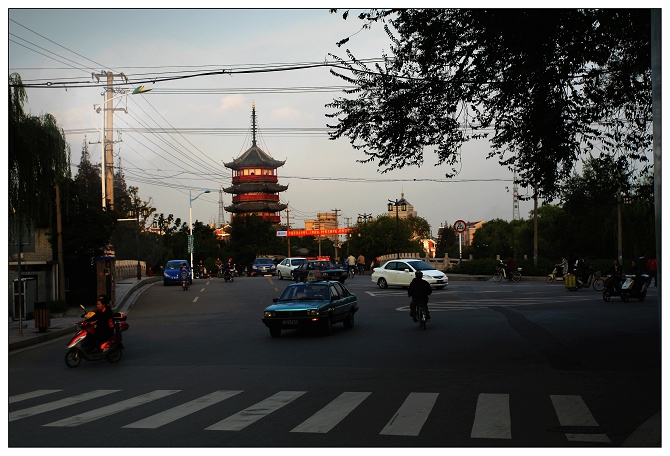 《11月1日也是多云》