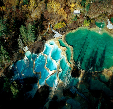 看满身五彩的裸女，就象画油画的调色板（小心你的心灵中毒哦）