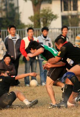 白恩和他的橄榄球队