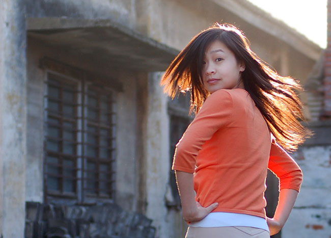 [原创]3月11日外拍活动作品2——爱乐凡人