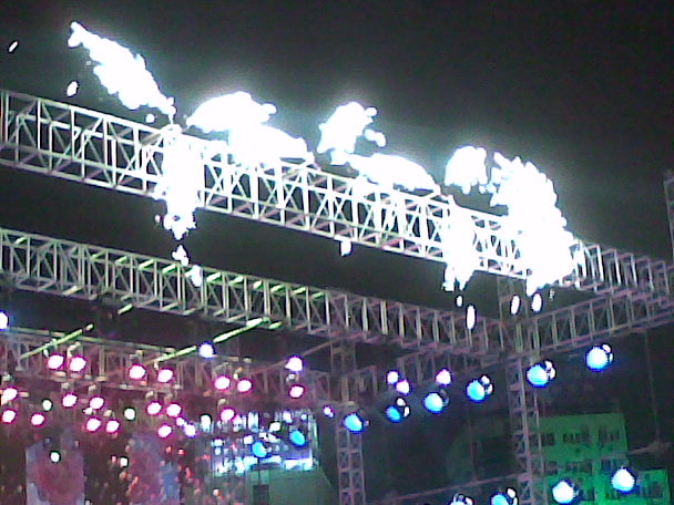 环西文化广场归来……………………